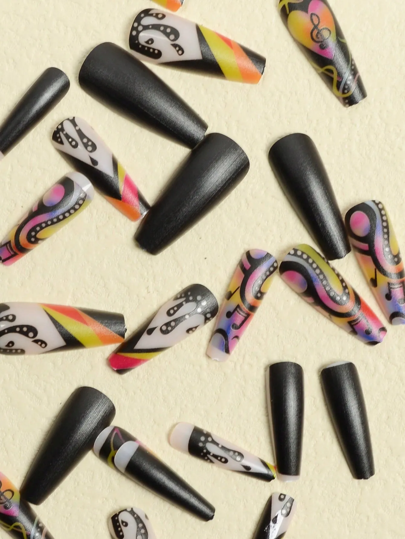 24 Pcs Coffin Matte Black Graffiti Press on Nails