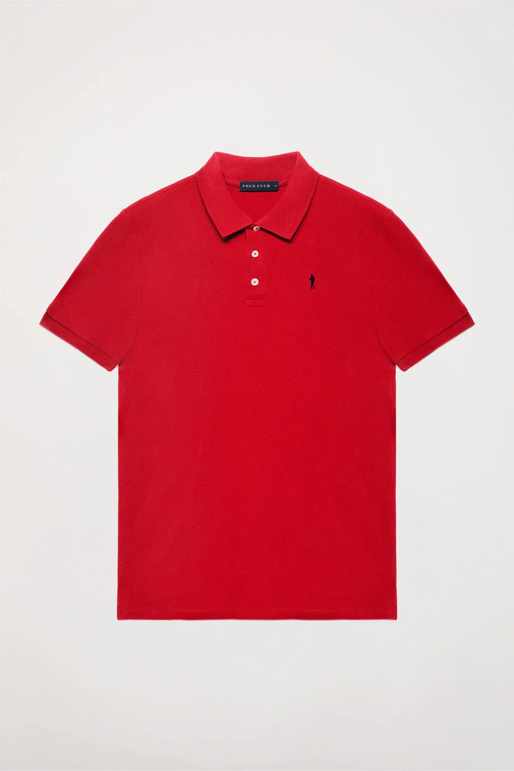 Polo rojo piqué con tapeta de tres botones y logo bordado en contraste