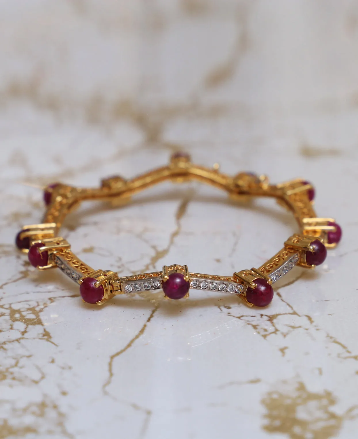 Zig Zag Ruby Kara