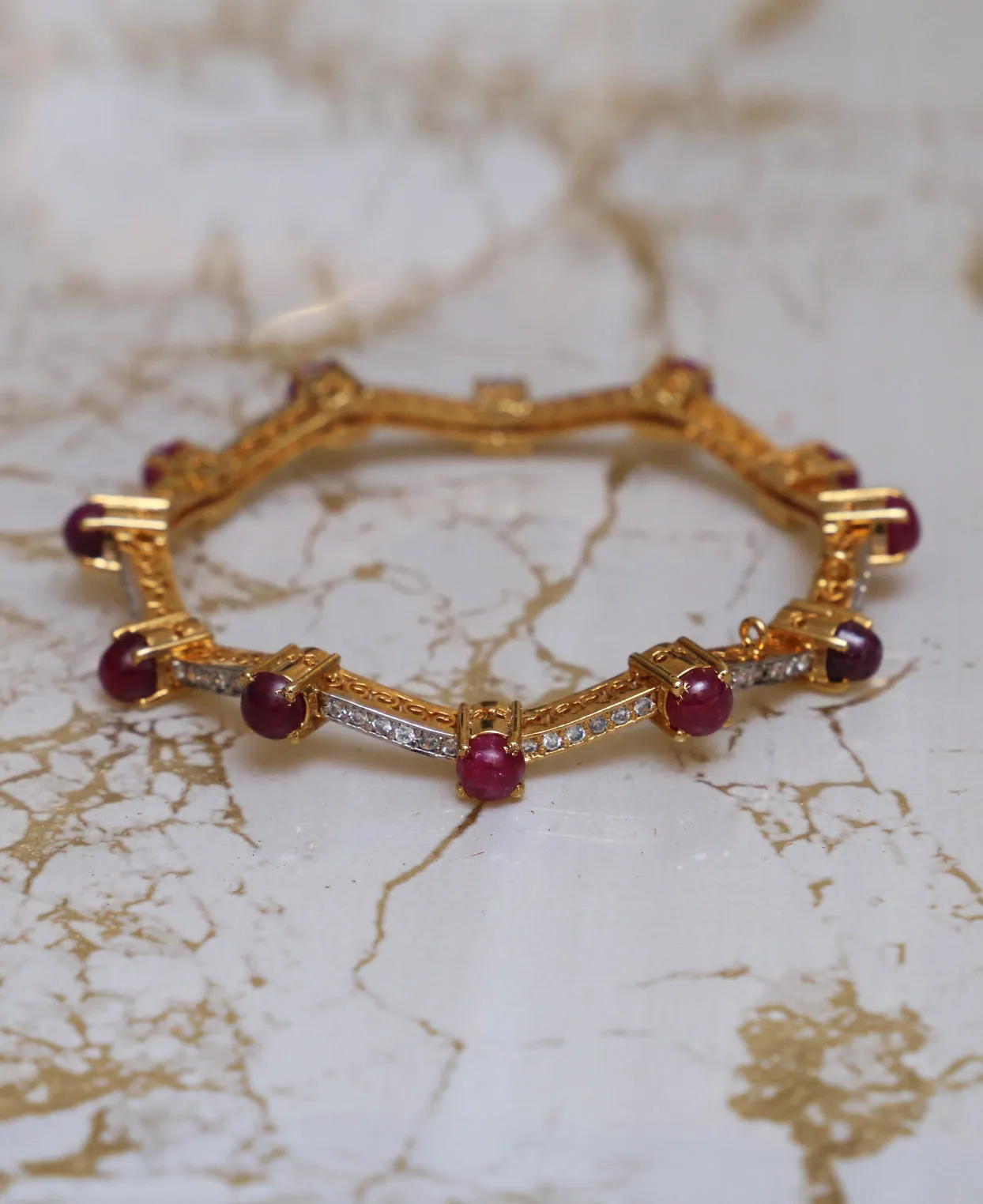 Zig Zag Ruby Kara